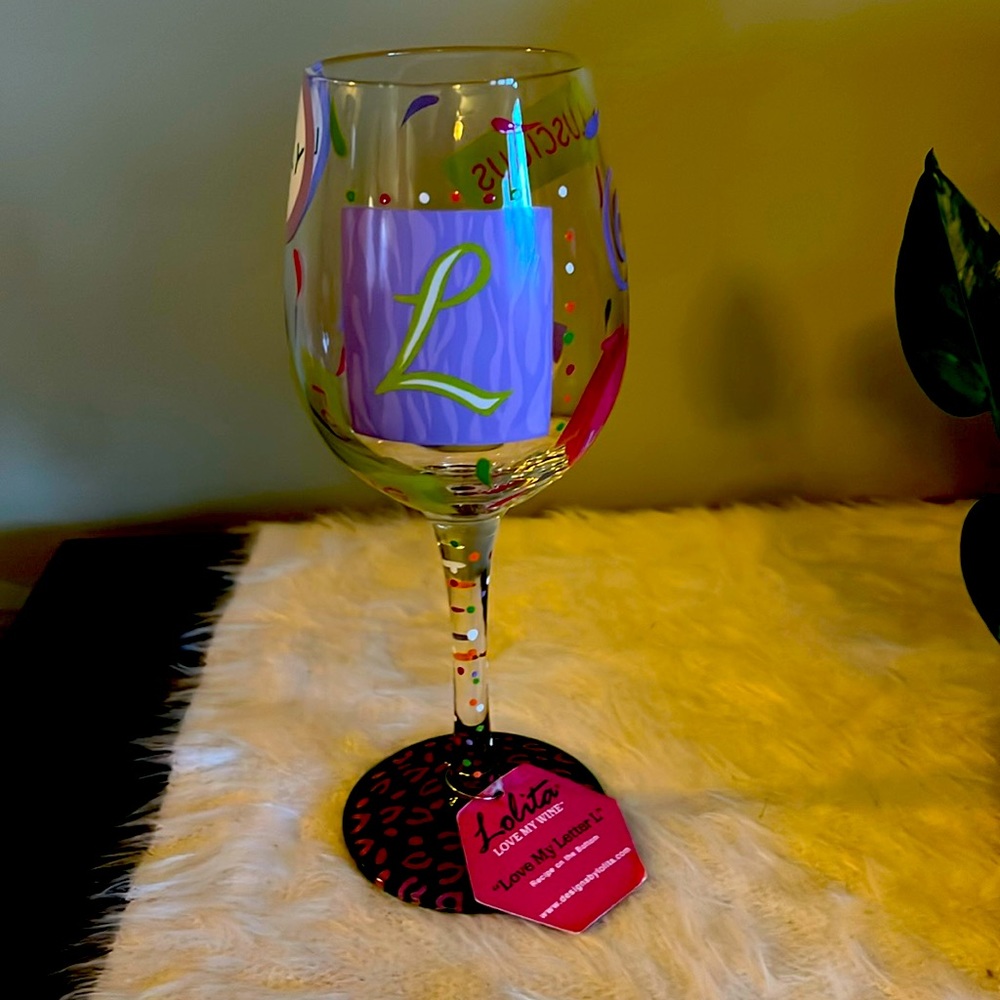 Lolita Love My Letter L wineglass